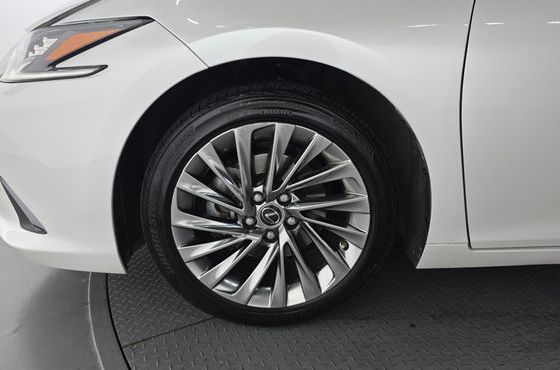 Lexus ES Executive — пробег 105 576 км — фото 5 из 5