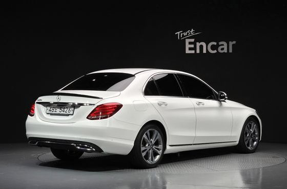 Mercedes-Benz C-Class C220 d Avantgarde — пробег 78 802 км — фото 2 из 5