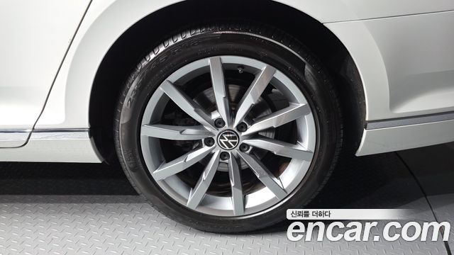 Volkswagen Passat из Кореи Encar