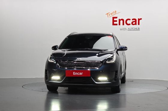 Kia Niro Prestige — пробег 138 236 км — фото 3 из 5