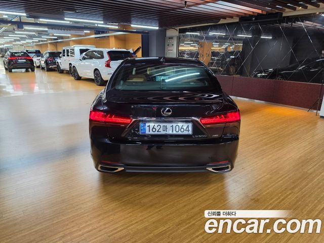 Lexus LS из Кореи Encar