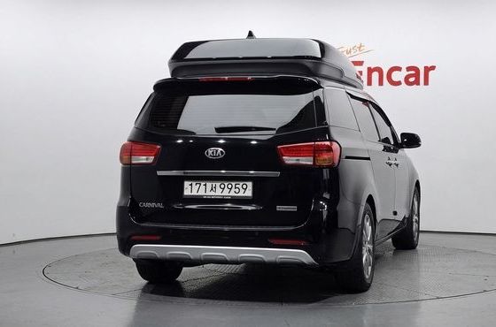 Kia Carnival 9-seater Hi-Limousine Prestige — пробег 159 533 км — фото 4 из 5