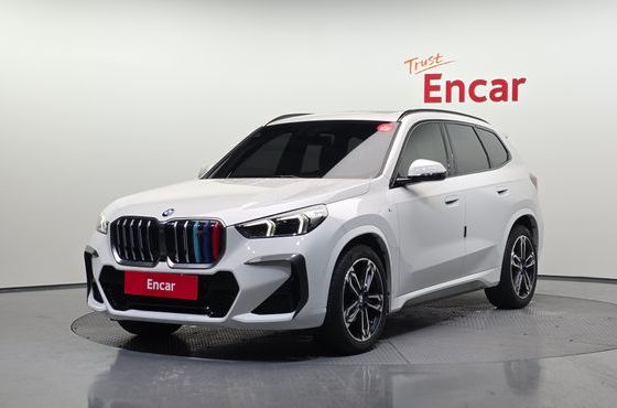 BMW X1 sDrive 20i M Sport — пробег 49 425 км — фото 1 из 5