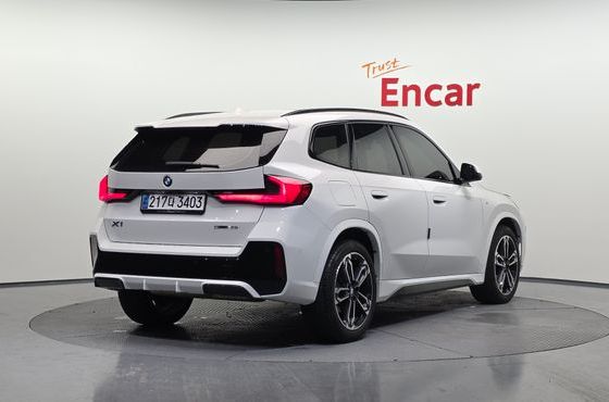 BMW X1 sDrive 20i M Sport — пробег 49 425 км — фото 2 из 5