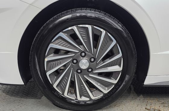 Hyundai Sonata Premium Plus — пробег 35 149 км — фото 5 из 5