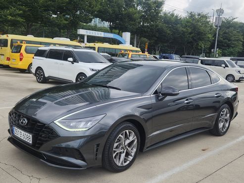 Hyundai Sonata 2.0 Premium Plus — пробег 71 329 км — фото 1 из 5