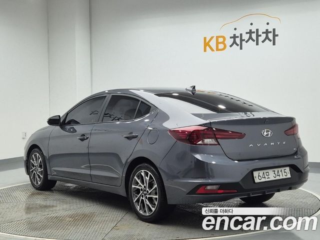 Hyundai AVANTE из Кореи Encar