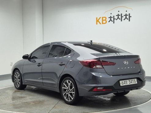 Hyundai AVANTE 1.6 Style — пробег 55 520 км — фото 4 из 5