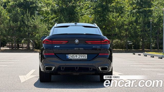 BMW X6 xDrive40i M Sport — пробег 67 114 км — фото 4 из 5
