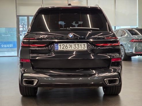 BMW X7 xDrive 40i M Sport 7STR — пробег 16 762 км — фото 4 из 5