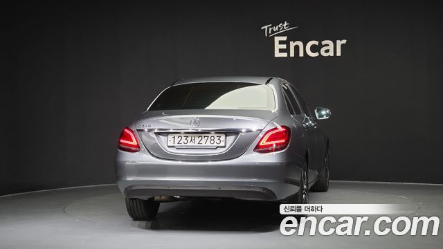 Mercedes-Benz C-Class из Кореи Encar
