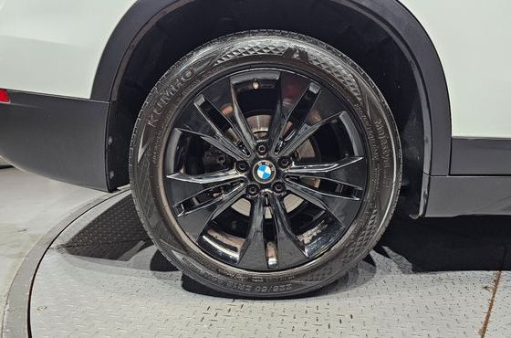 BMW X1 xDrive 18d Advantage — пробег 88 128 км — фото 5 из 5