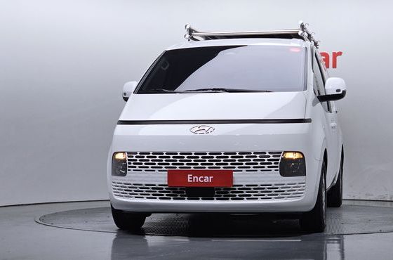 Hyundai Staria Cargo 3-Seater Modern — пробег 12 442 км — фото 3 из 5