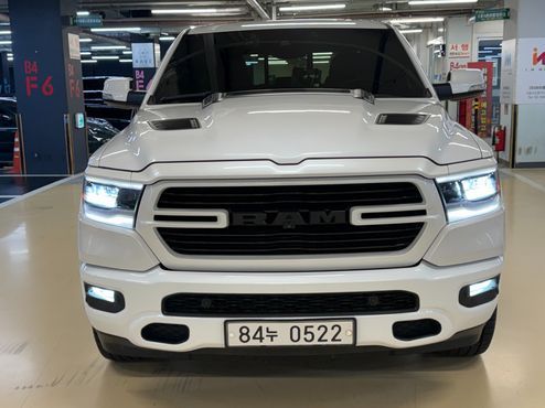 Dodge Ram Pick Up 5.7 — пробег 79 000 км — фото 1 из 5