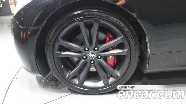 Hyundai Genesis из Кореи Encar