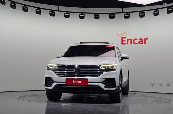 Volkswagen Touareg 3.0 TDI Premium — пробег 54 417 км — фото 3 из 5