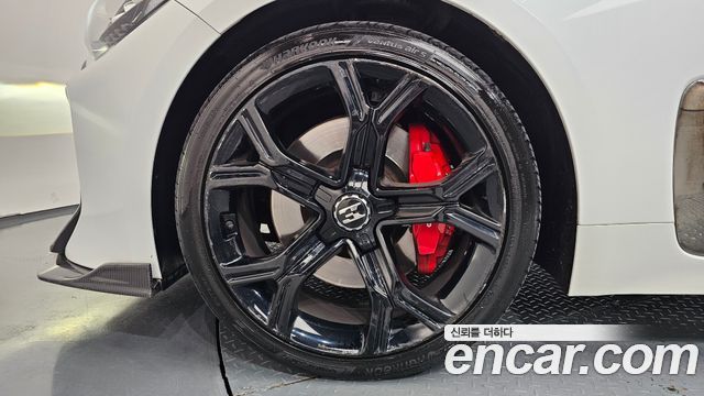 Kia Stinger из Кореи Encar