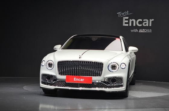 Bentley Flying Spur 4.0 Azure — пробег 3 822 км — фото 3 из 5