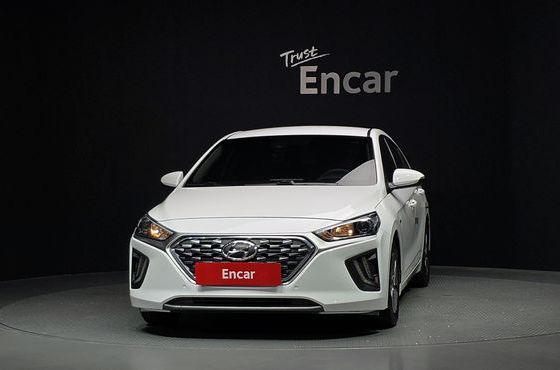 Hyundai Ioniq 1.6 HEV I — пробег 124 423 км — фото 3 из 5