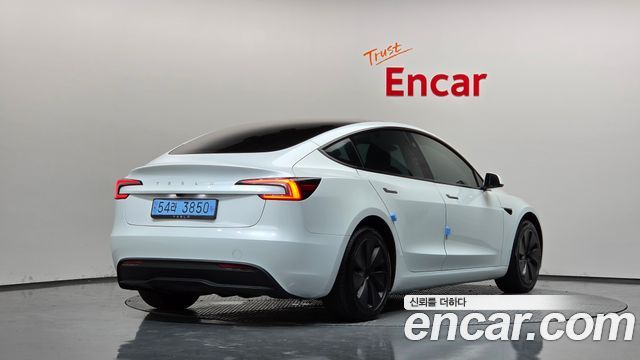 Tesla Model 3 RWD — пробег 47 900 км — фото 2 из 5