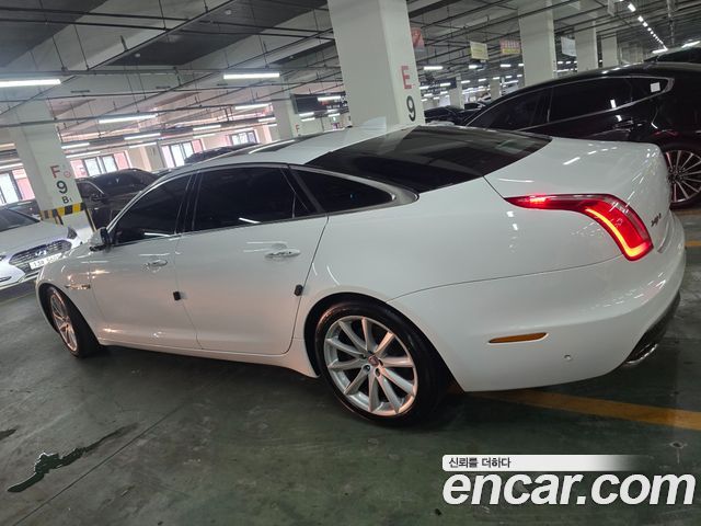 Jaguar XJ 3.0D Premium Luxury LWB X351 — пробег 144 199 км — фото 3 из 5