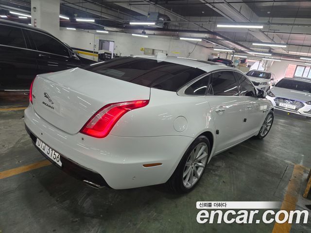 Jaguar XJ 3.0D Premium Luxury LWB X351 — пробег 144 199 км — фото 4 из 5