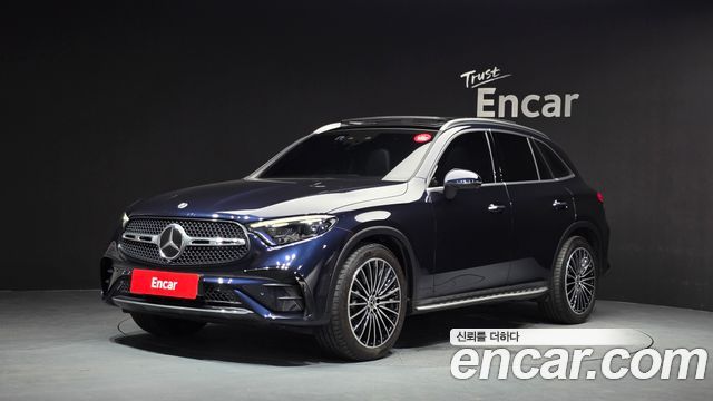 Mercedes-Benz GLC-Class GLC300 4MATIC AMG Line — пробег 18 448 км — фото 1 из 5