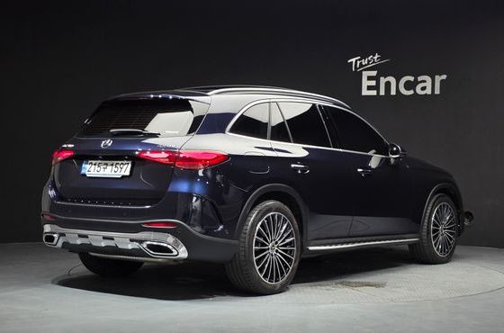 Mercedes-Benz GLC-Class GLC300 4MATIC AMG Line — пробег 18 448 км — фото 2 из 5