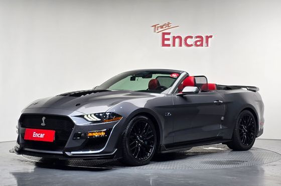 Ford Mustang GT Convertible — пробег 53 127 км — фото 1 из 5