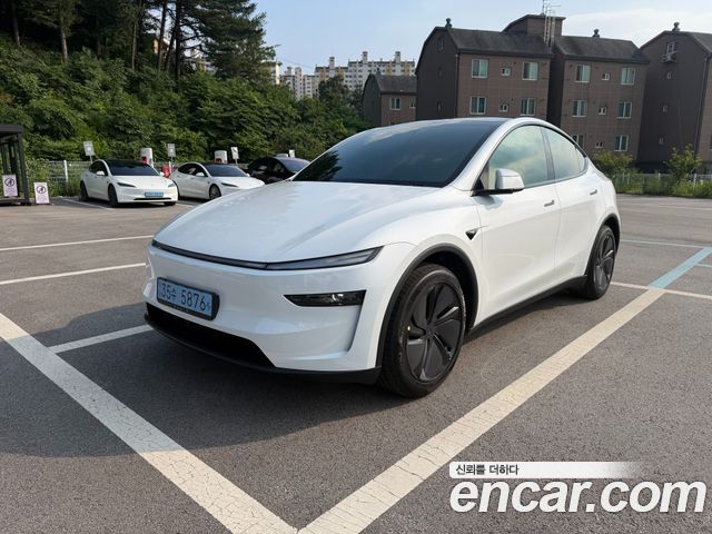 Tesla Model Y Premium RWD — пробег 1 077 км — фото 5 из 5