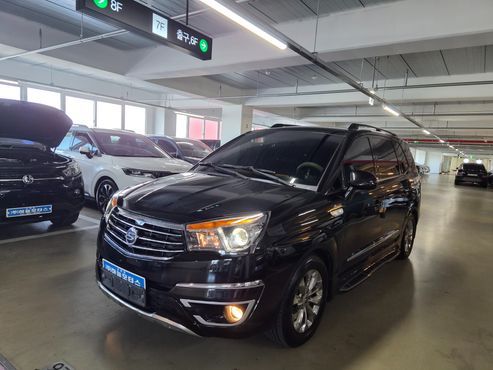 Ssangyong KORANDO 4WD TX 9-seater — пробег 138 348 км — фото 1 из 5