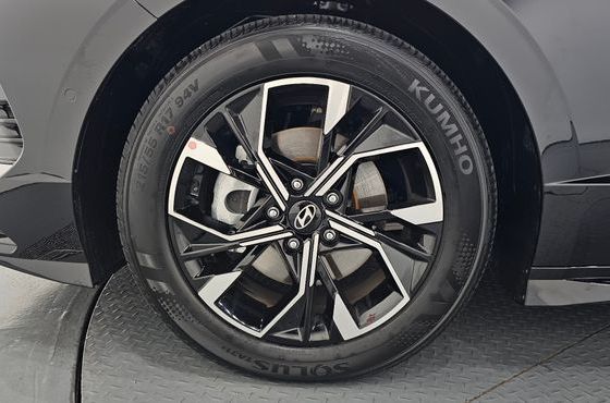 Hyundai Sonata 2.0 Exclusive — пробег 8 441 км — фото 5 из 5