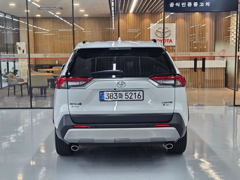 Toyota RAV4 2,5 4WD Hybrid LTD — пробег 11 463 км — фото 4 из 5