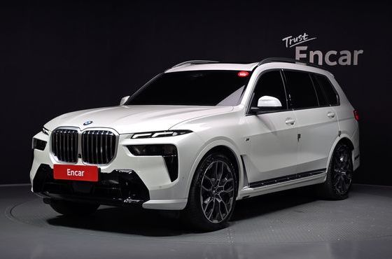 BMW X7 xDrive 40i M Sport 7STR — пробег 16 242 км — фото 1 из 5