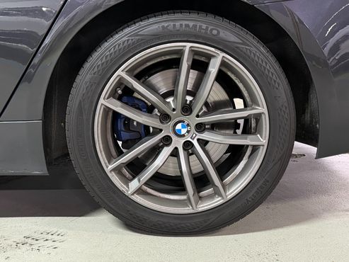 BMW 5-Series 530i xDrive M Sport Package Plus — пробег 142 843 км — фото 5 из 5