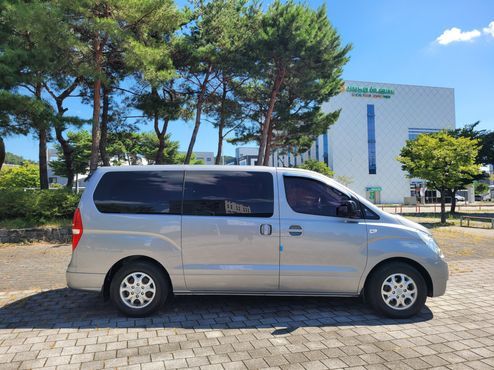 Hyundai Starex 5-Seater VAN CVX Luxury — пробег 172 981 км — фото 4 из 5