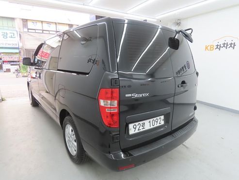 Hyundai Starex Van 3-Seater Smart — пробег 55 000 км — фото 4 из 5