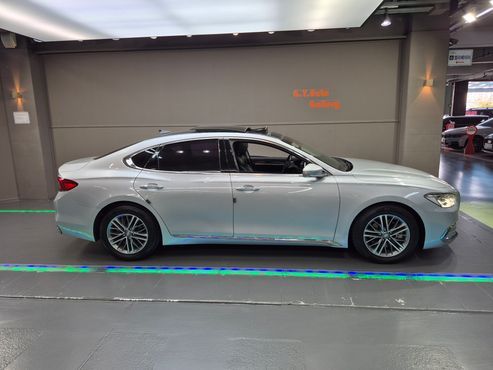 Hyundai Grandeur 2.4 Premium — пробег 150 000 км — фото 2 из 5