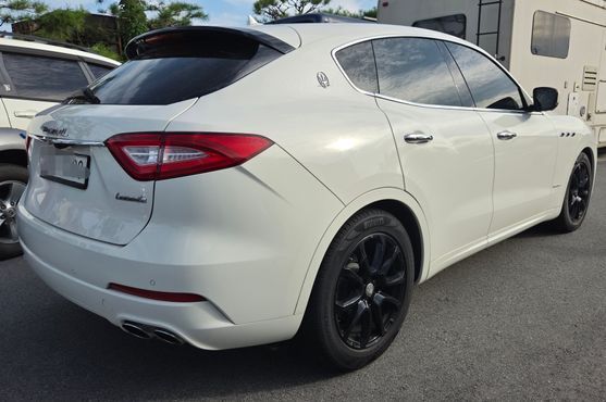 Maserati Levante 3.0 Diesel AWD GranLusso — пробег 54 000 км — фото 2 из 5