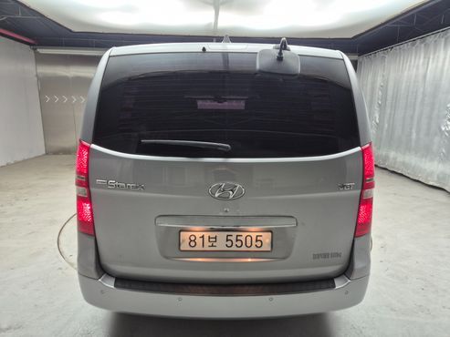 Hyundai Starex Van 5-Seater Modern — пробег 36 760 км — фото 4 из 5