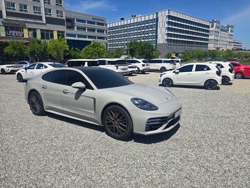 Porsche Panamera 2.9 AWD Platinum Edition — пробег 11 000 км — фото 3 из 5