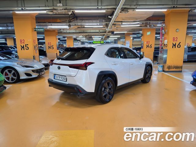 Lexus UX из Кореи Encar