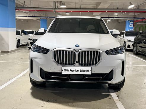 BMW X5 xDrive 50e xLine — пробег 14 028 км — фото 3 из 5