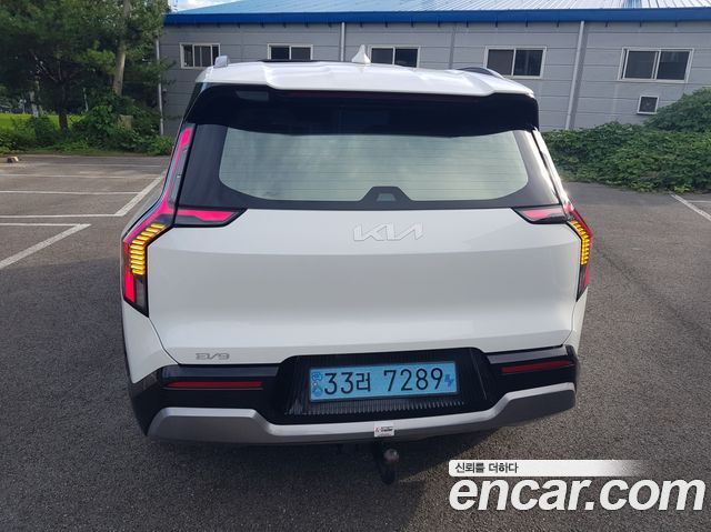 Kia EV9 из Кореи Encar