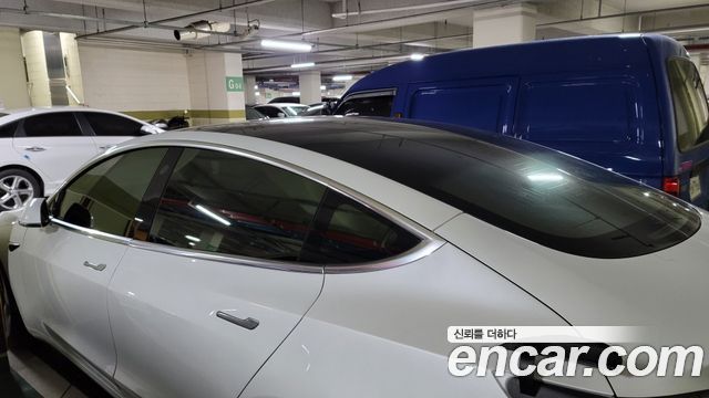 Tesla Model 3 Long Range AWD — пробег 172 000 км — фото 3 из 5