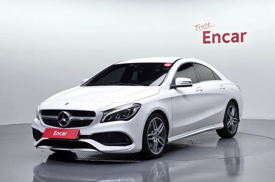 Mercedes-Benz CLA-Class CLA220 AMG Line — пробег 34 953 км — фото 1 из 5