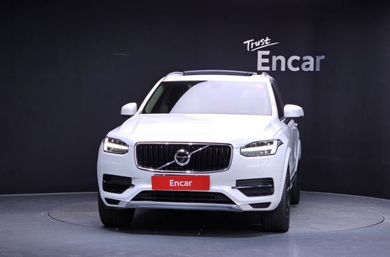 Volvo XC90 T8 Excellence Hybrid — пробег 255 772 км — фото 3 из 5