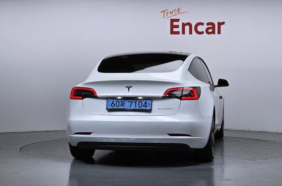 Tesla Model 3 Long Range AWD — пробег 83 109 км — фото 4 из 5