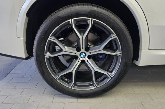 BMW X5 xDrive 40i M Sport — пробег 4 595 км — фото 5 из 5