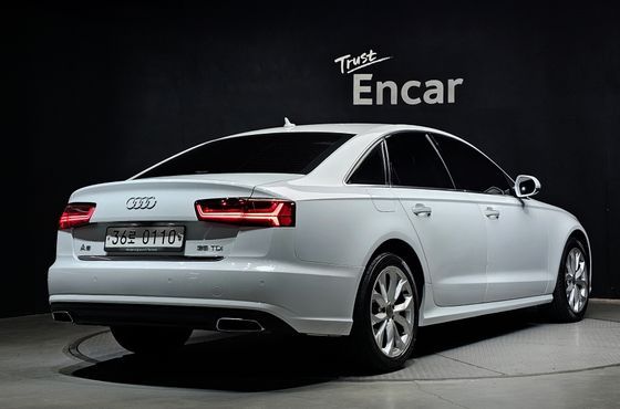 Audi A6 35 TDI Premium C7 — пробег 83 382 км — фото 2 из 5